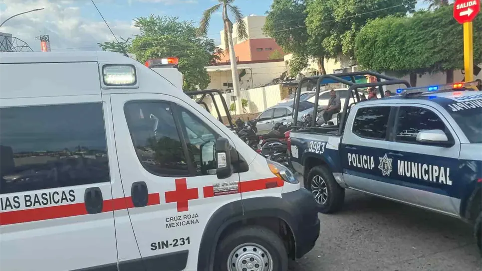 El hombre rápidamente se trasladó a ser atendido. FOTO: Luz Noticias