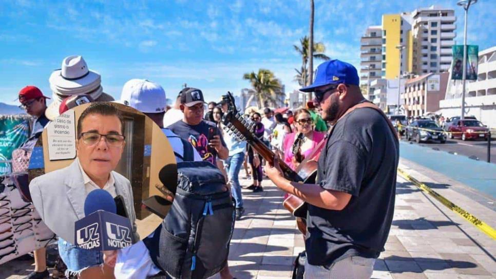 «Que ni vengan»: no habrá permisos para tocar en playas de Mazatlán; advierte alcalde a músicos