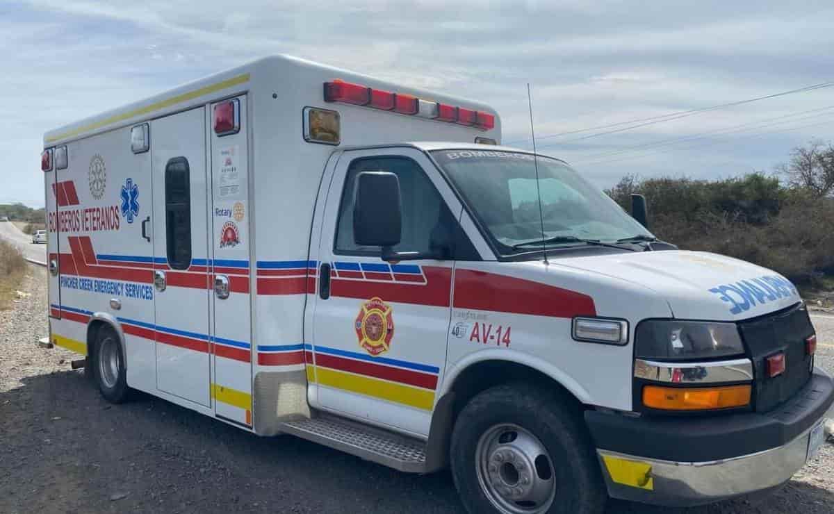 Dos motociclistas resultan lesionados tras derrapar en la termoeléctrica de Mazatlán