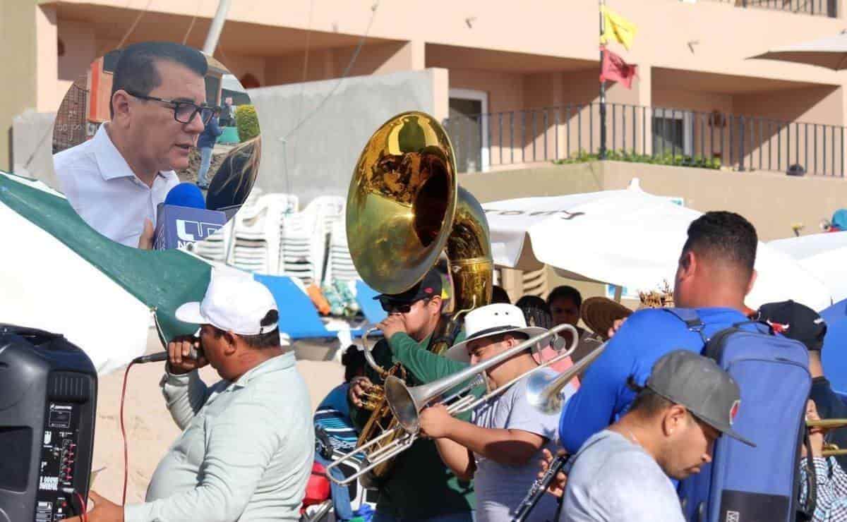 Defiende alcalde a músicos, pide a empresarios dejarlos tocar en playas de Mazatlán