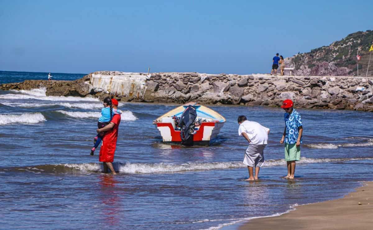 Por rachas de viento cierran el puerto de Mazatlán a la navegación
