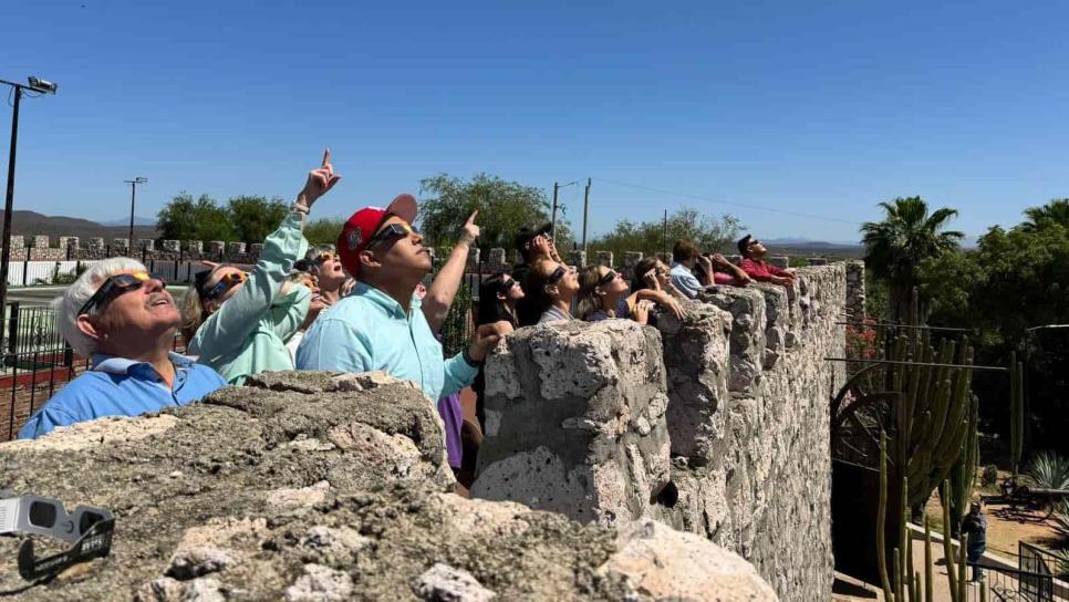 ¿Dolor de cabeza tras el eclipse? Esto dice la ciencia