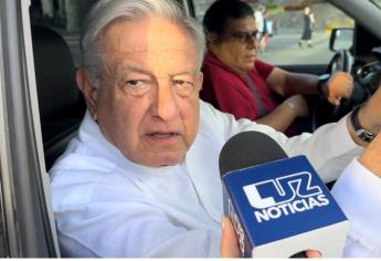 «Arriba Sinaloa, los quiero mucho», dice AMLO camino a la «mañanera» en Mazatlán 