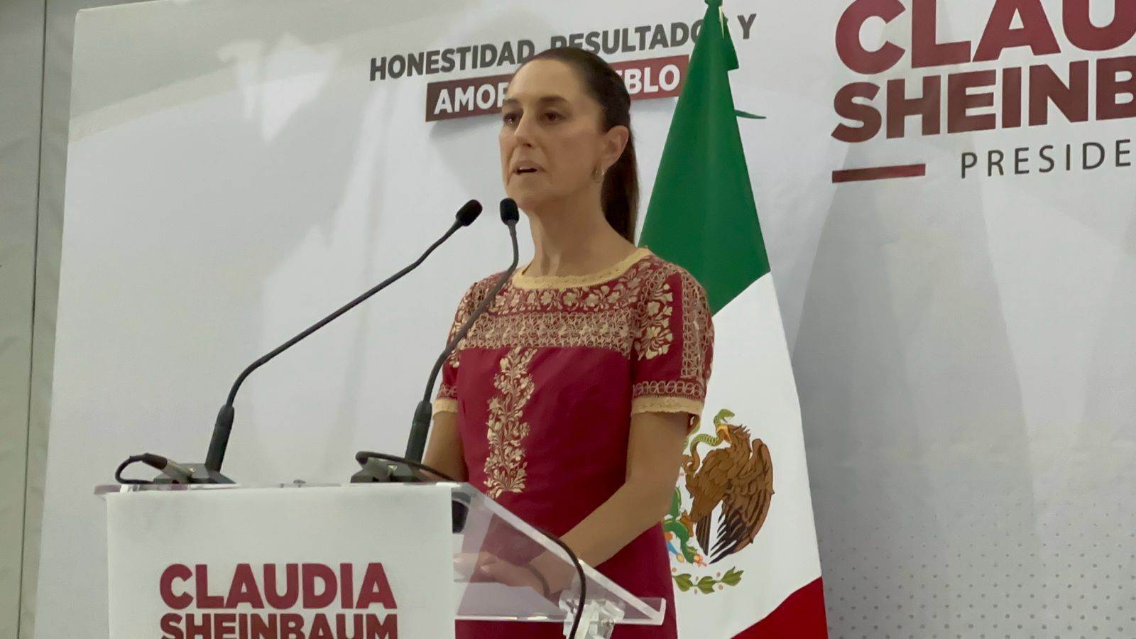Claudia Sheinbaum Pardo en conferencia de prensa en Los Mochis. FOTO: Esthela García.
