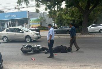 Se accidenta policía en moto en el sector San Rafael de Culiacán