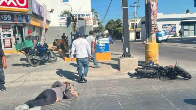 Doble accidente en la avenida Gabriel Leyva de Mazatlán moviliza a Cruz Roja
