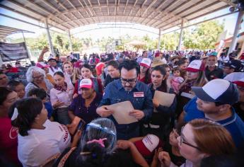 Gámez Mendívil promete construir malecón y arco de bienvenida en Cospita