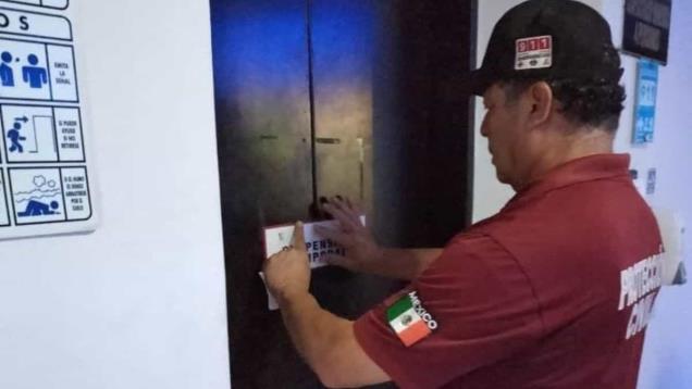 Clausuran elevador de hotel en Los Mochis tras quedar atrapadas 4 personas