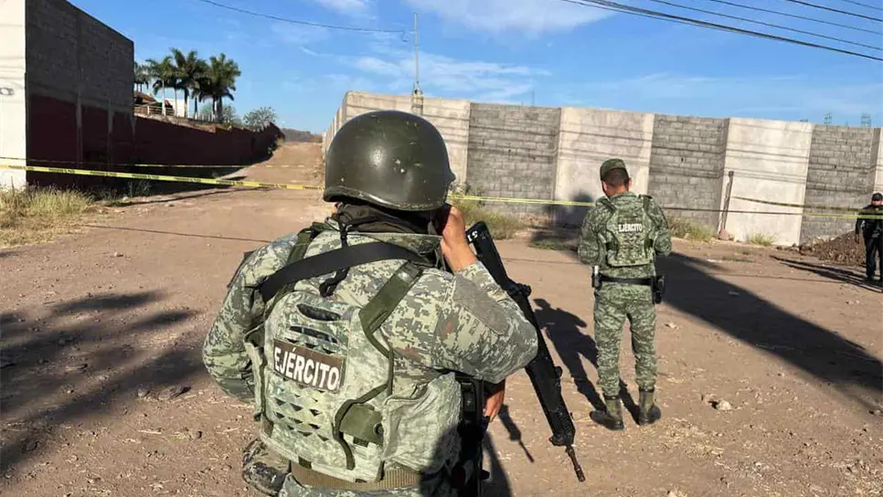 El cuerpo fue identificado con un radio encima. FOTO: Luz Noticias