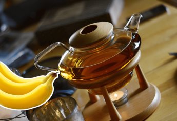 Té de plátano y canela: una solución natural para combatir el insomnio