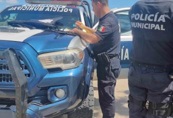 Llegaba a su casa en Lomas de San Isidro de Culiacán y le despojan su camioneta 