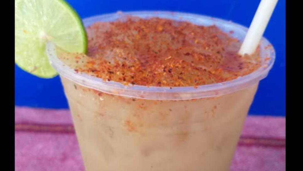 Tejuino: la bebida tradicional en Mazatlán que mitiga el intenso calor