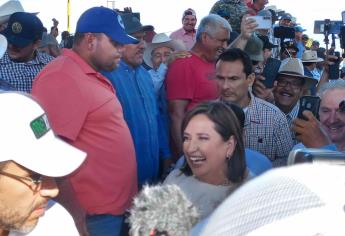 Xóchitl Gálvez se reúne con productores inconformes en Costa Rica, Sinaloa