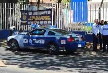 Choque deja tres motociclistas lesionados; conductor de vehículo se dio a la fuga 