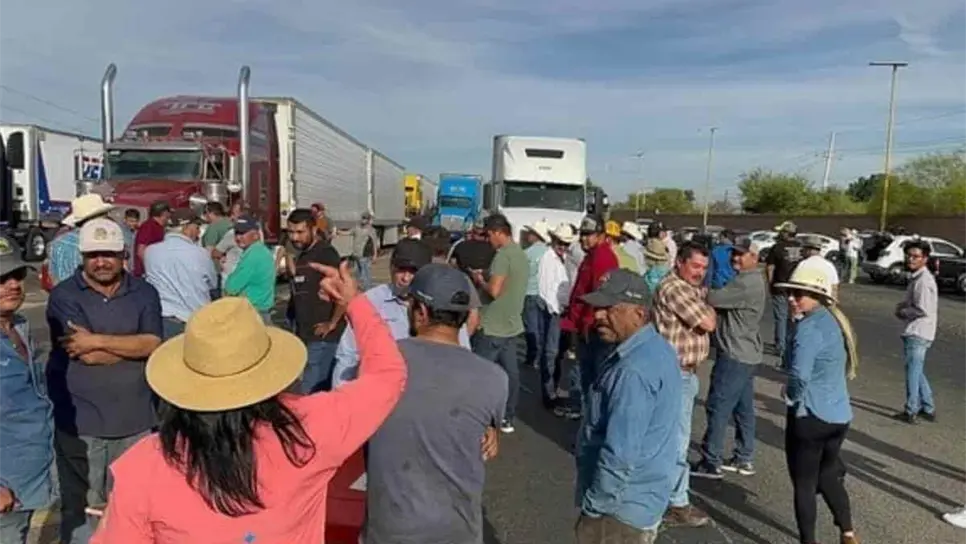 Empresas estiman grandes perdidas por toma de casetas en Sinaloa