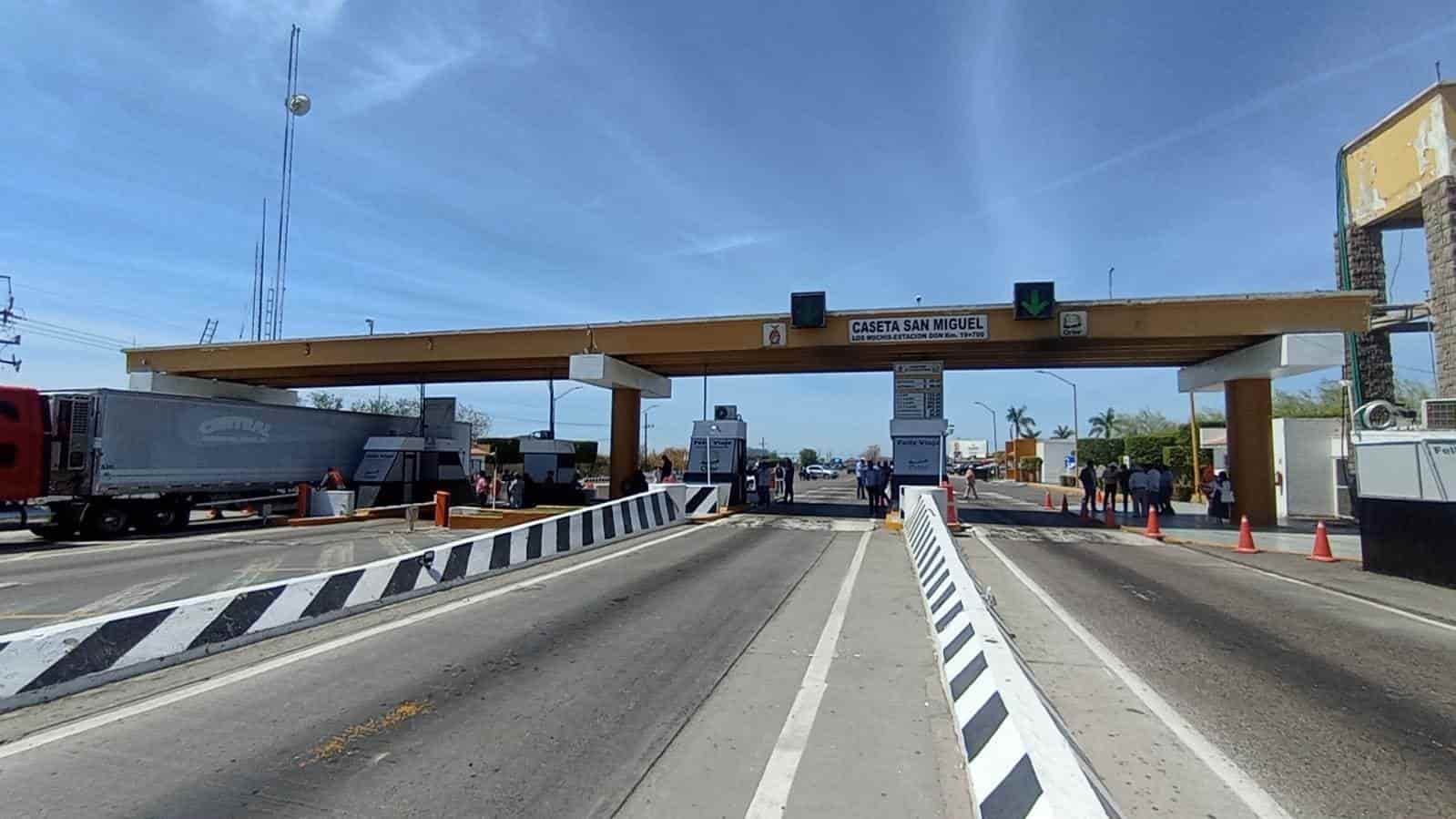 «No habrá reunión con gobernador si no liberan casetas»: Jaime Montes. | FOTO: Luz Noticias.