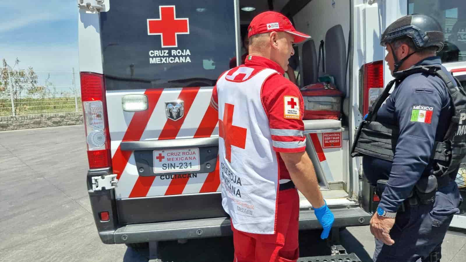 Se accidenta una familia en Colinas de San Miguel en Culiacán