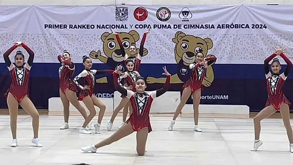 El equipo de gimnasia en una de sus presentaciones. FOTO: Cortesía