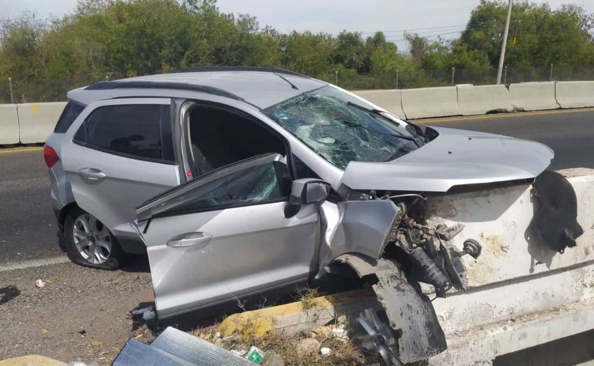 Muere una mujer al chocar contra un muro de contención en Costa Rica, Sinaloa