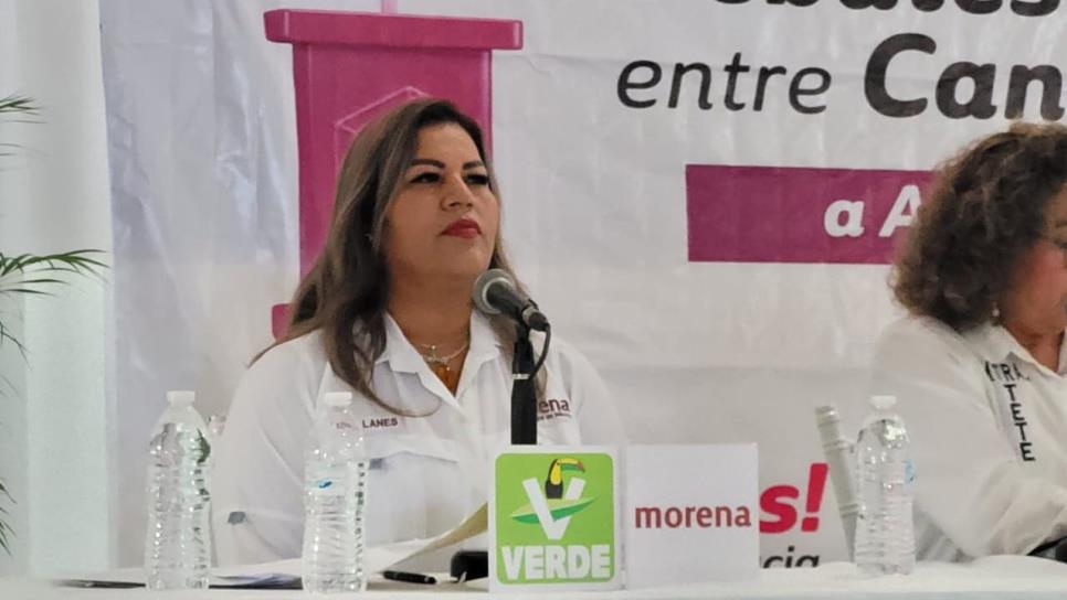 Evangelina Llanes propone e ignora golpeteos en debate por la alcaldía de Juan José Ríos