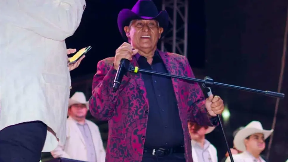 Serapio Ramírez, excantante de Laberinto, se presenta con éxito en la Higuera de Zaragoza | FOTOS