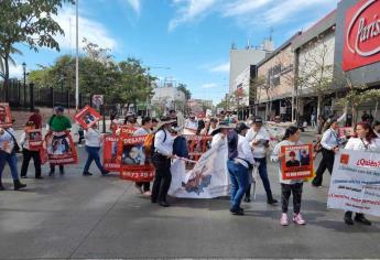 En pleno Día de las Madres; marchan por las personas desaparecidas en Culiacán