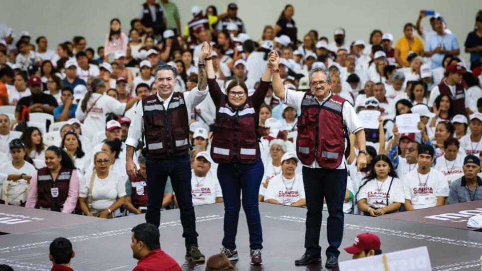 Enrique Inzunza e Imelda Castro se reúnen con miles de morenistas en Mazatlán