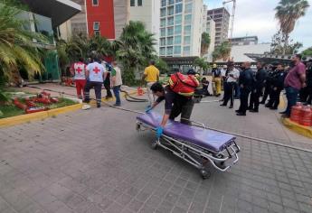 Dos personas resultaron intoxicadas en el incendio del edificio en Tres Ríos, Culiacán  