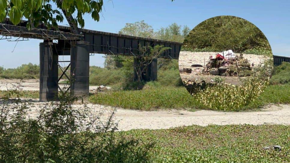 Construyen casa en medio del río seco y bajo el Puente Negro en Culiacán