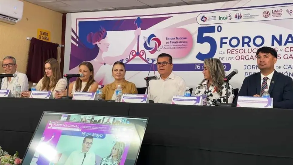 Edgar González pide a funcionarios ser transparentes y a no ocultar información