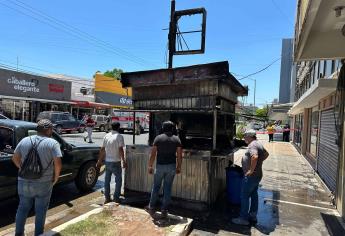 Incendio en hot dogs «Venecia»; SEDECO invita a dueños a conocer programas de apoyo