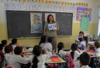 Aumento salarial 2024: ¿Cuánto gana al mes un maestro en México?