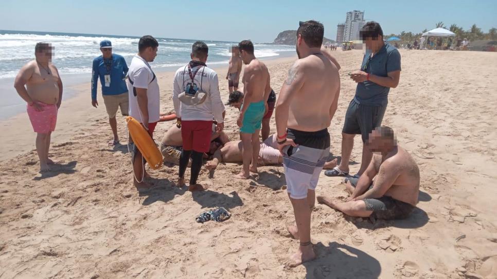 Muere bañista en el hospital tras ser rescatado del mar en Mazatlán