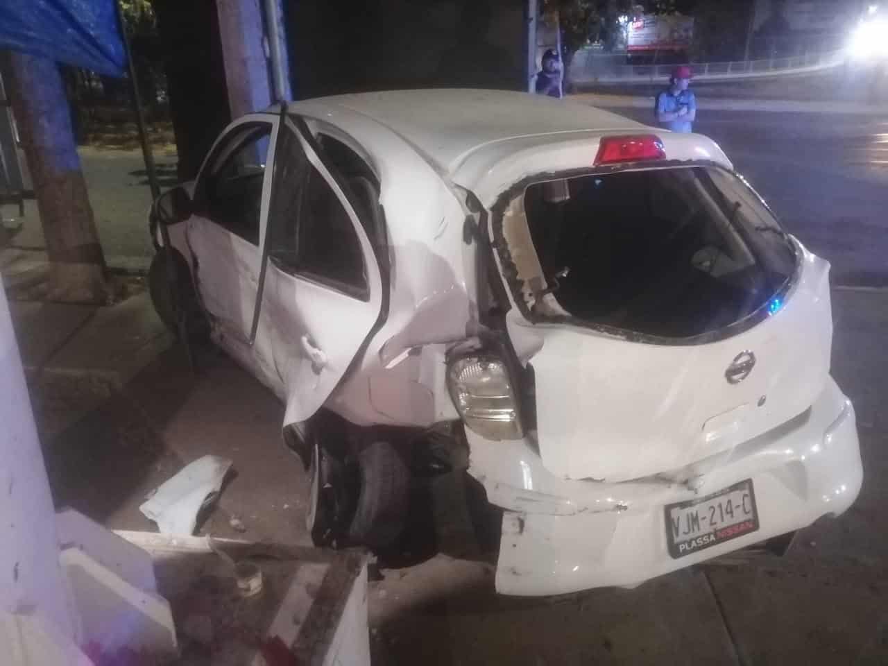 El choque registró a tres personas lesionadas. FOTO: Luz Noticias