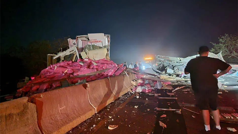 El accidente ocurrió durante la madrugada de este viernes. FOTO: Cortesía