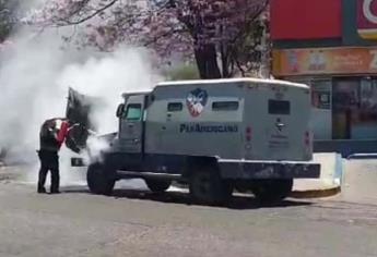 Se incendia camión de valores en la colonia Loma Linda, Culiacán