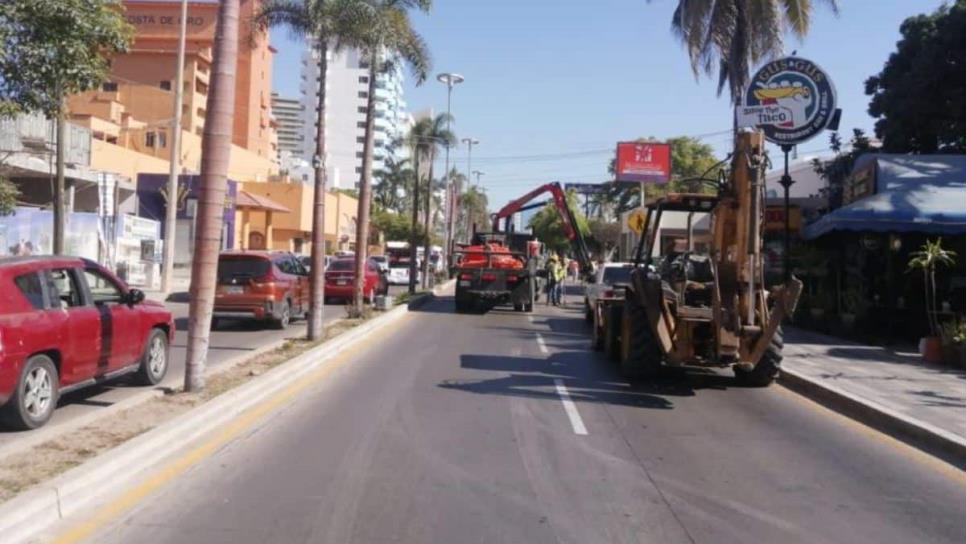 Por obras hay cierre parcial de la avenida Camarón Sábalo en Mazatlán