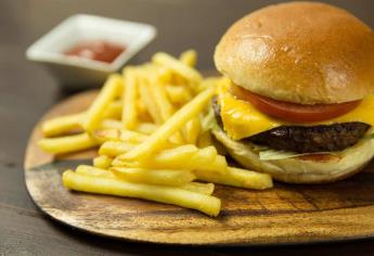 Estas son las 5 hamburguesas más raras del mundo; una «se bebe, no se come»