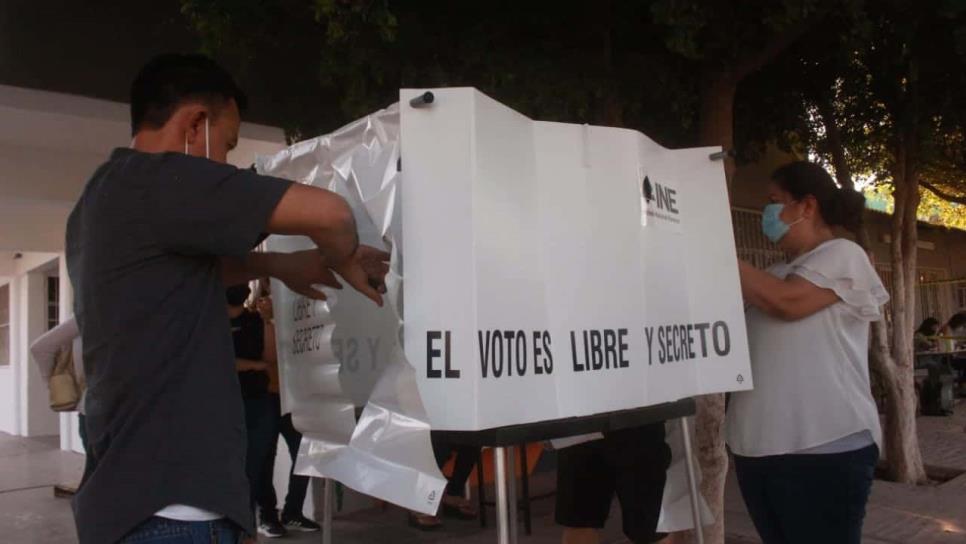 IEES: Usar el teléfono dentro de las casillas electorales sí está permitido en Sinaloa