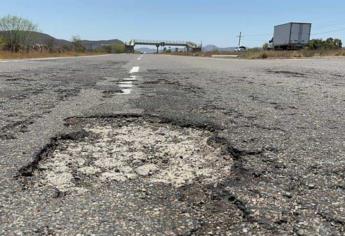 Ciudadanos denuncian pésimas condiciones de la carretera México 15