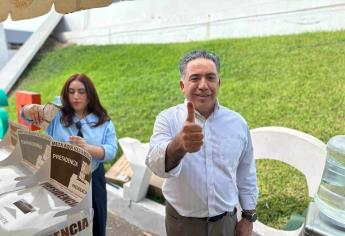 Enrique Inzunza vota junto a su familia en el proceso electoral  2024