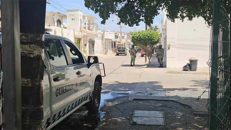 Militares aseguran sustancias químicas en un domicilio de Culiacán