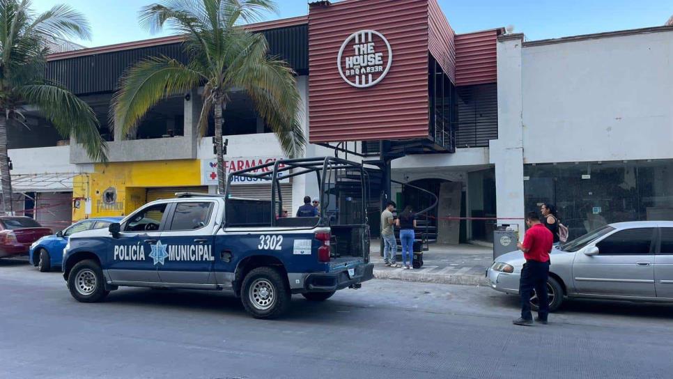 Muere otro albañil al caer de local en remodelación por la Zona Dorada de Mazatlán