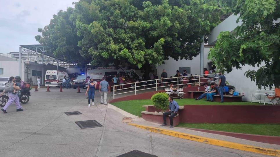Joven resulta herido a puñaladas por la expareja de su novia en Culiacán