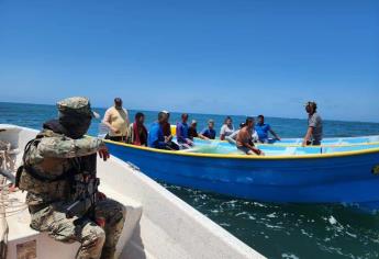 Marina rescata a náufragos en altamar frente a Topolobampo 