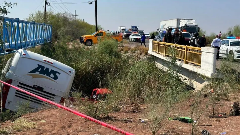 «Urgente que se repare ese tramo de carretera»: SOP ante «camionazo» sobre la México 15 en Ahome