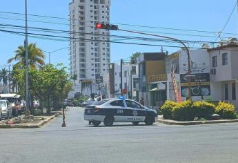 Alcalde de Mazatlán anuncia sanciones para tránsitos que se la pasan con el celular 