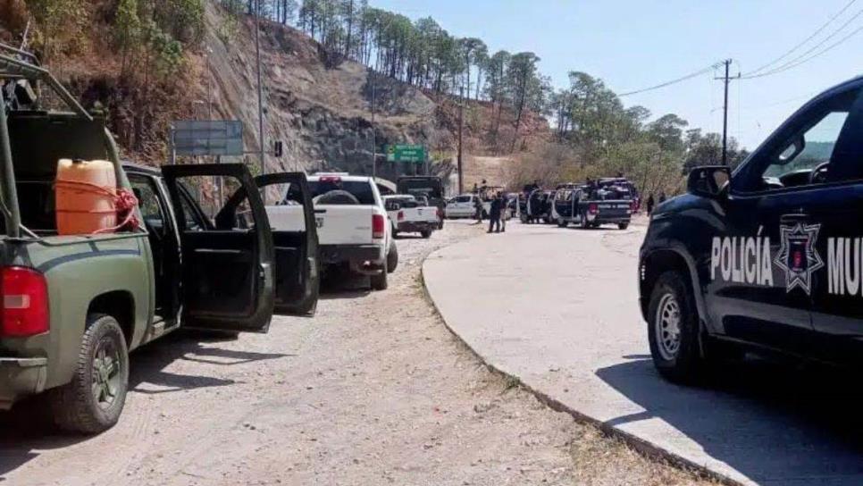 Desconocidos arrojan ponchallantas en la Mazatlán-Durango; 7 vehículos son afectados 