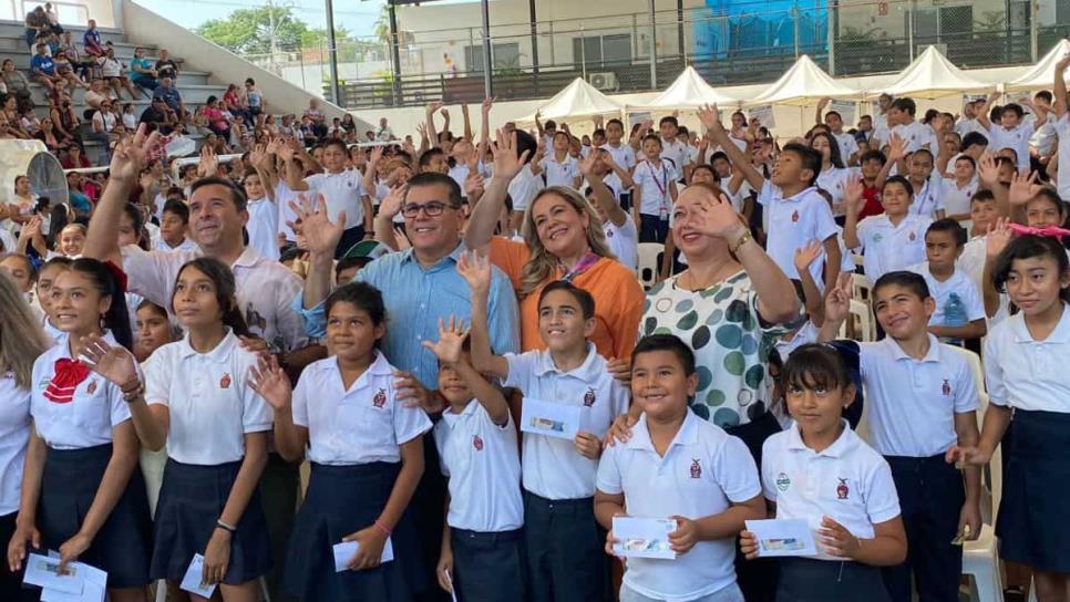 Reciben 2 mil 500 estudiantes de primaria en Mazatlán 800 pesos a través del programa PROBEC