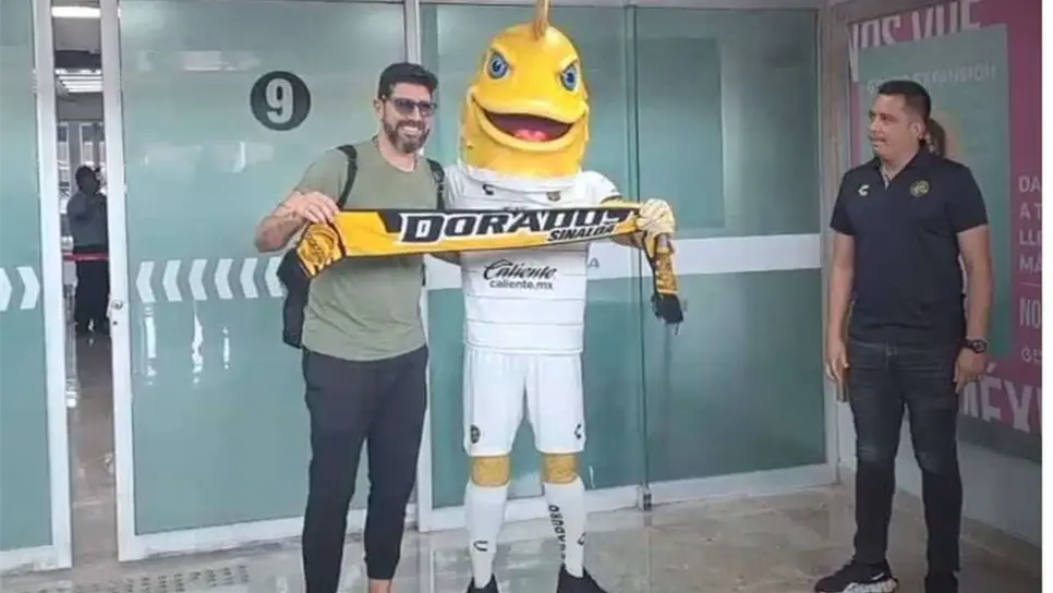 «El Loco Abreu» llega a Culiacán como nuevo DT de Dorados de Sinaloa